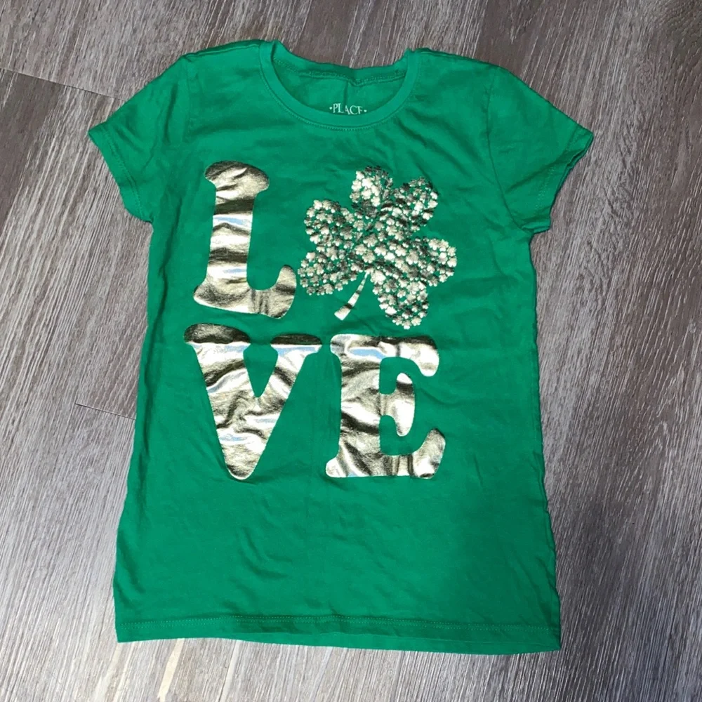 The Children’s Place Green graphic Tee Love Design